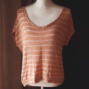 3/$25 🍄 Veronica M peach colored top. Size Medium.